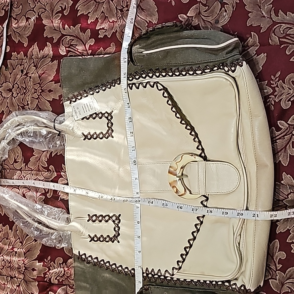 Sondra Roberts Cream/Olive Vegan Leather and Canvas Stitch Bag NWT - Picture 13 of 13